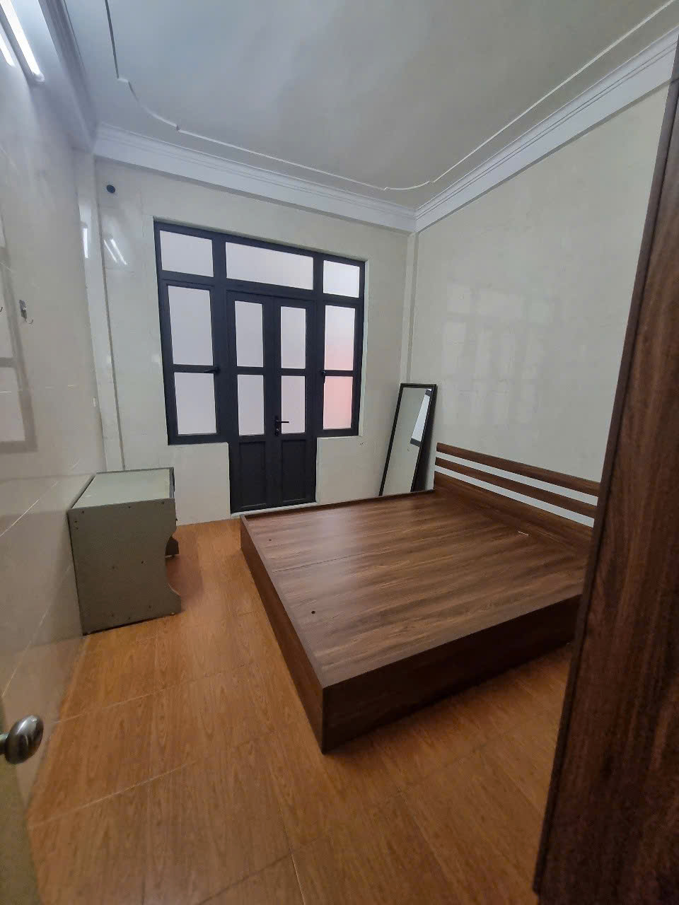 Cho thuê nhà Phố Lĩnh Nam, 4 tầng x 40m2, 5 ngủ, 11 Triệu ở gđ, nhóm ngoan, 10m ra ô tô - Ảnh 2